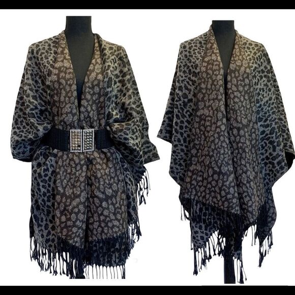 CEJON Leopard cheetah animal print shawl poncho - Picture 12 of 12